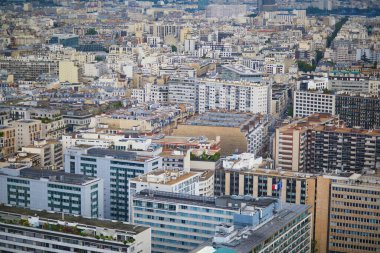 Paris, Fransa 'nın Eyfel Kulesi' nden görüldüğü hava manzarası.
