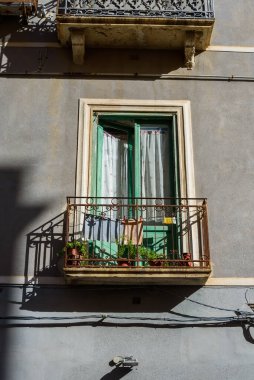 İtalya 'da bir balkon manzarası.