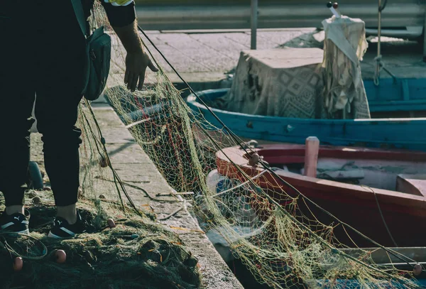 Pescador Com Rede Cais — Fotografia de Stock