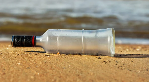 Empty Bottle Shore Baltic Sea — Stock Photo, Image