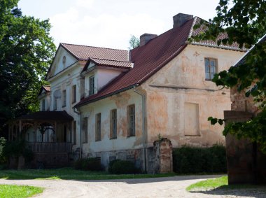 Letonya, Papa 'daki malikane binasının manzarası.