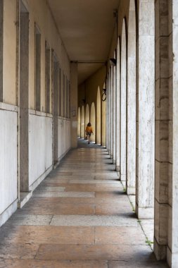 View of the city through the columns.