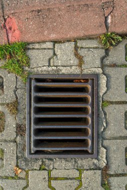 Şehirdeki kanalizasyon sistemi..