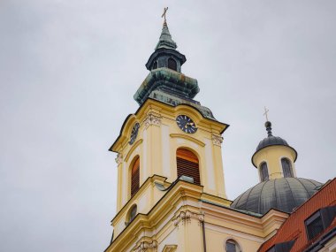 monastery of St. Elizabeth in Klagenfurt was founded at beginning of 18th century. The church is adjacent to city's hospital, and nuns act as nurses there.