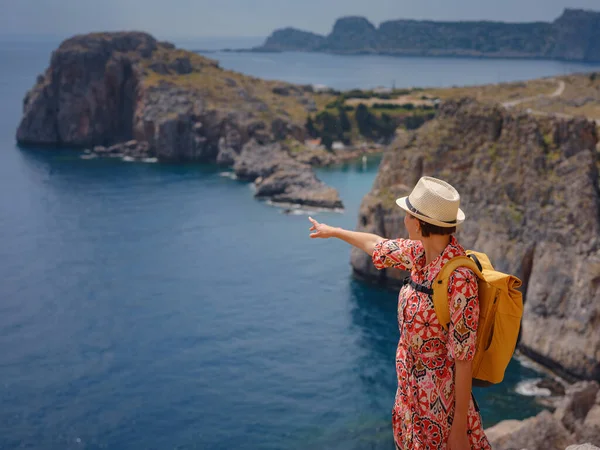 Bella Felice Giornata Sole Femminile Sulle Isole Greche Viaggio Grecia — Foto Stock