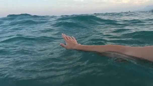 Sommerstimmung Entspannung Meer Der Türkischen Riviera Das Meer Berühren Hautnah — Stockvideo