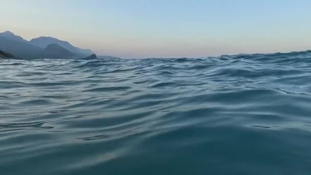 Sommerstimmung Entspannung Meer Der Türkischen Riviera Die Wellen Des Flusses — Stockvideo