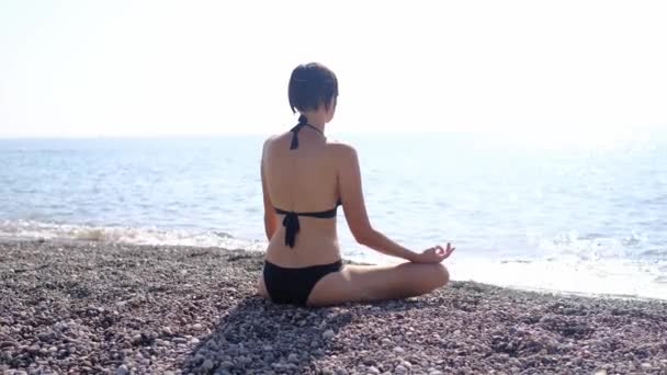 Letni Nastrój Relaks Nad Morzem Riwierze Tureckiej Szczęśliwa Młoda Azjatka — Wideo stockowe