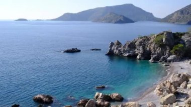 Oludeniz 'den Fethiye' ye, Lycian patikasından. Türkiye 'de seyahat. Aktif tatiller sağlıklı yaşam tarzı eko turizmi, Soğuk Su Körfezi manzarası