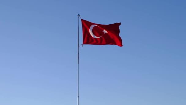 Grand Drapeau Lumineux Turquie Flotte Sur Mât Haut Dessus Sol Vidéo De Stock Libre De Droits