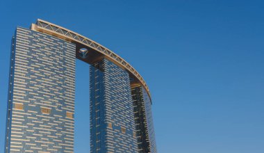 Abu Dabi, BAE - 11 Ocak 2024 Abu Dabi 'nin gökdelenlerinin güzel manzarası. İş geliştirme, eğlence ve eğlence merkezi ve Abu Dabi 'nin yeni Merkezi İş Bölgesi, Al Reem Adası.