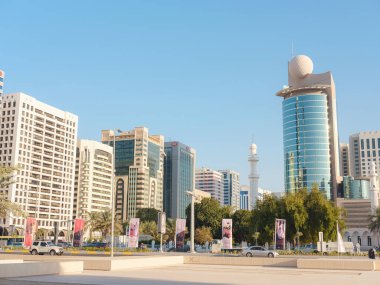 Kültür Vakfı 'nın dış görünüşü, Abu Dabi' deki Qasr Al Hosn Kalesi 'ndeki Arap Kültürü' nü ön plana çıkaran bir müze ve sergi salonu.
