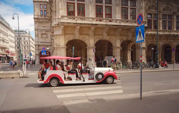 stock image Wien, Austria - July 28, 2023: center of city in summer day. Popular tourist attraction in Austria. Ancient baroque architecture