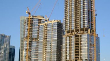 BAE, Abu-Dabi, 11 Ocak 2024: Emirates Sanayi İnşaat Emlak İnşaatı. Yeni şehir merkezi Abu-Dabi. Birleşik Arap Emirlikleri.