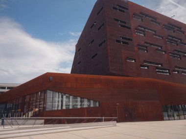 Viyana, Avusturya, 19 Temmuz 2023. Viyana Ekonomi ve İş Merkezi, Avrupa 'nın en büyük İş Üniversitesi' dir. Bina Zaha Hadid tarafından tasarlandı. Alışılmadık mimari.