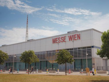 Viyana, Avusturya, 19 Temmuz 2023. Viyana Ekonomi ve İş Merkezi, Avrupa 'nın en büyük İş Üniversitesi' dir. Bina Zaha Hadid tarafından tasarlandı. Alışılmadık mimari.