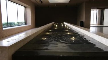 Abrahamic ailesinin içinde Saadiyat adası Abu Dabi BAE. Abu Dabi 'deki Saadiyat Adası' nda Kültür Bölgesi 'nde bulunan dinler arası kompleks inşaat alanı