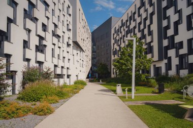 Viyana, Avusturya, 19 Temmuz 2023. Viyana Ekonomi ve İş Merkezi, Avrupa 'nın en büyük İş Üniversitesi' dir. Bina Zaha Hadid tarafından tasarlandı. Alışılmadık mimari.