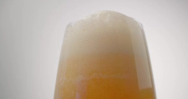 Fresh Beer Pouring Glass Closeup — Stock Video