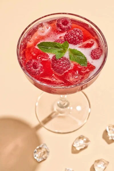 Trendig Sommar Cocktail Rosito Hallon — Stockfoto