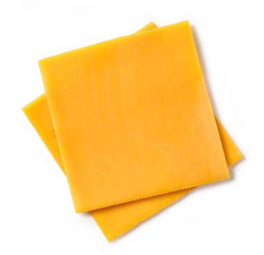 Beyaz arka planda izole edilmiş iki dilim peynir, üst görünüm