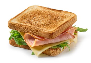 Beyaz arka planda izole edilmiş jambonlu ve peynirli tost