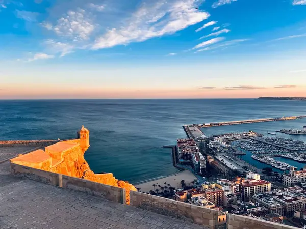 Panoramisch Uitzicht Alicante Spanje Stad Haven Vanaf Santa Barbara Castle Rechtenvrije Stockafbeeldingen