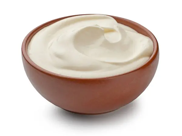 Panna Acida Yogurt Ciotola Marrone Isolato Sfondo Bianco Foto Stock