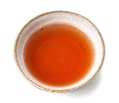 Beyaz arka planda izole edilmiş kırmızı şarap sirkesi.