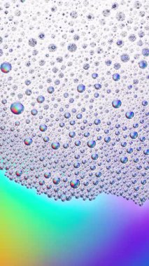 Köpüklü arka plan. Sıvı sabun köpükleri, köpük köpükleri. Köpüklü sabun köpüğü dönüyor, beyaz fon. Sabun sud makro yapısı yakın plan. Temizlik, temizlik, çamaşır, çamaşır.