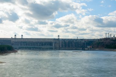 Krasnoyarsk hidroelektrik santrali barajı