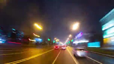 Minsk, Belarus - Aralık 2019: Minsk şehrinde hızlı sürüş, zaman aşımı