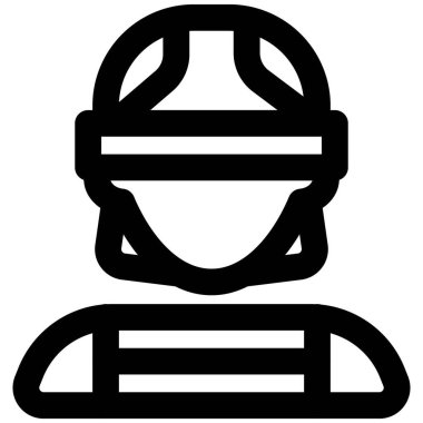 Güvenlik kaskı takan kadın inşaat işçisi.