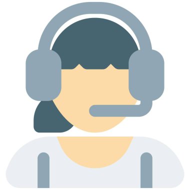 Kulaklık ve mikrofonlu bir kadın esportu.