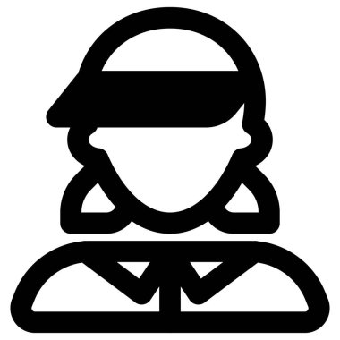 Güneşlik takan kadın golfçü