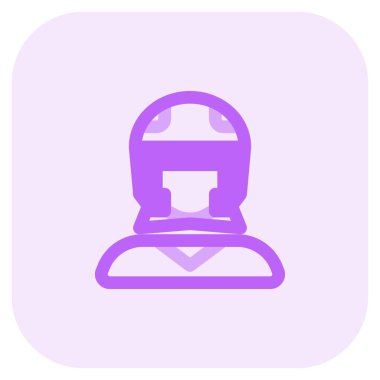 Koruyucu başlık takan kadın tekvando oyuncusu