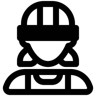 Güvenlik kaskı takan kadın işçi.