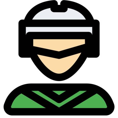 Genç hokey oyuncusu koruyucu başlık takıyor.