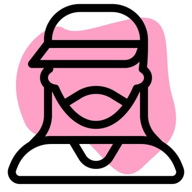 Beyzbol şapkalı kız maske takıyor..