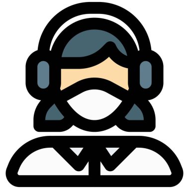 İş yerinde kulaklık ve maske takan bir kadın tele-sekreter..