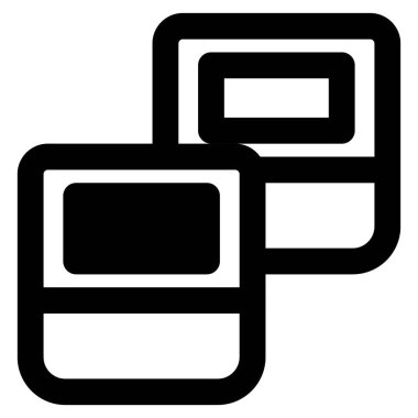 Lezzetli suşi pirinç ruloları atıştırmalık olarak servis edilir.