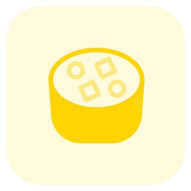 Tabakta servis edilen baharatlı köri..