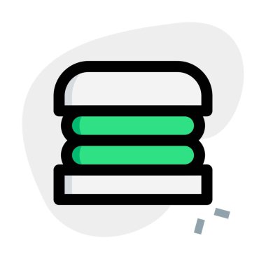 Çift köfteli baharatlı gevrek burger..