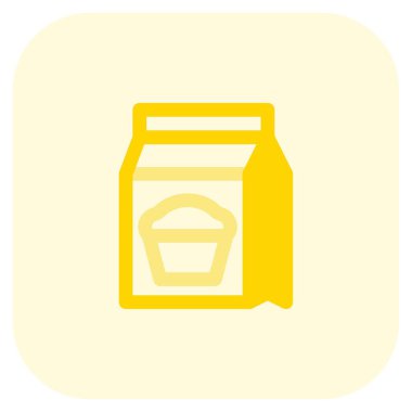 Atıştırmalıklarla doldurulmuş paket.