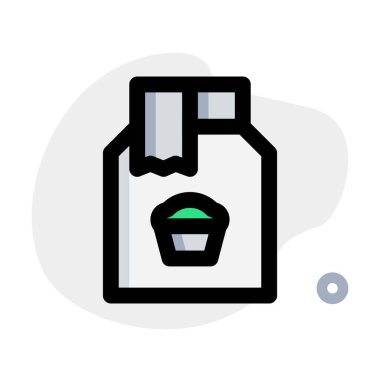 Mühürlü abur cubur paketi servis için hazır.