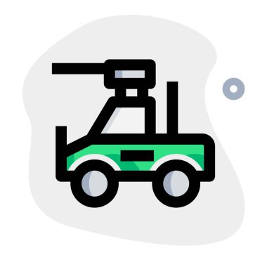 Ağır tank patlayıcıyla itiliyor..