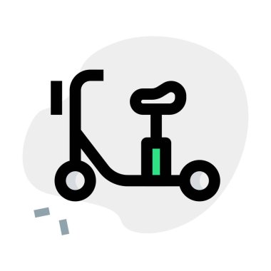 Eyerle elektrikli scooter sürmek kolaydır..