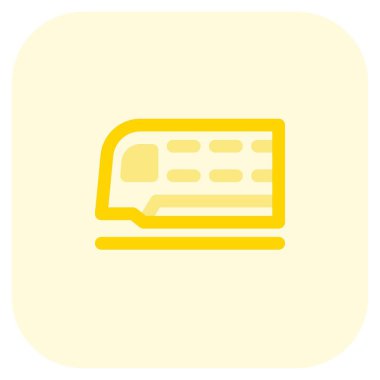 Çift güverte banliyö treni kalkışa hazır..