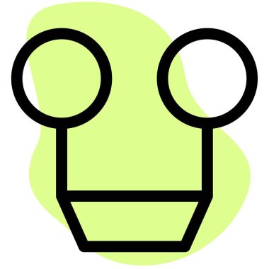 Bir çift sıcak balon elinde hasır sepet.