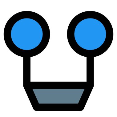 Bir çift sıcak balon elinde hasır sepet.